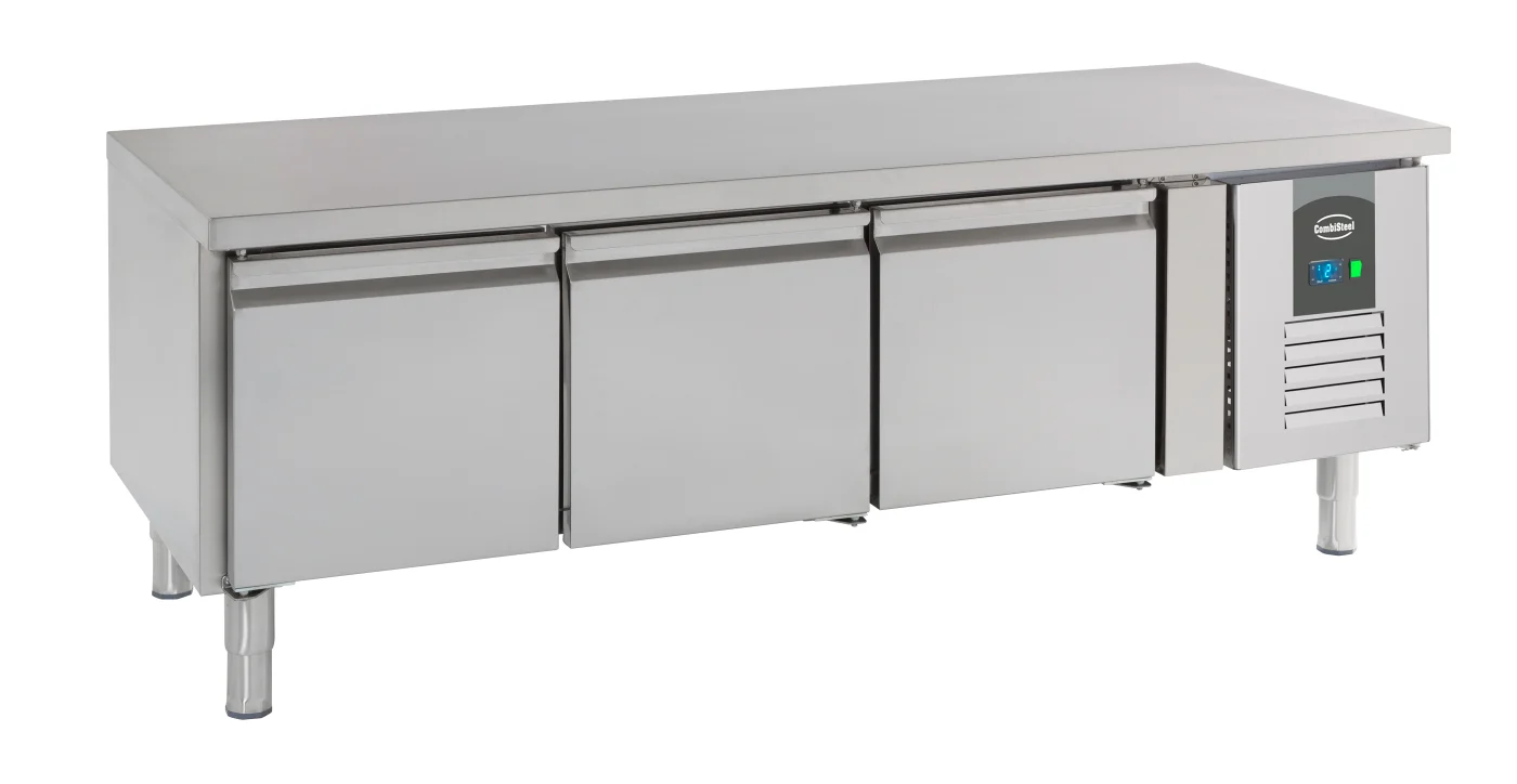Refrigerated Counter Height 650 3 Doors Refrigerated counter